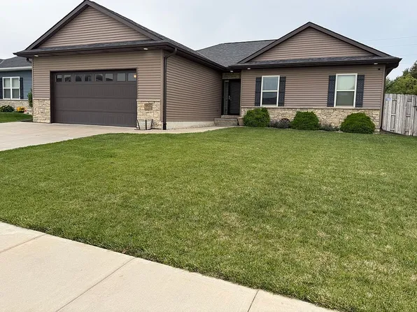 9625 S 71st St, Lincoln, NE 68516