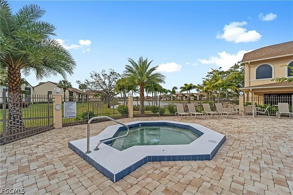 8445 Charter Club Cir — Photo 3