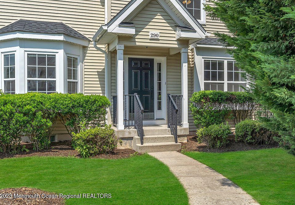 2nd image of 290 Brookfield Drive