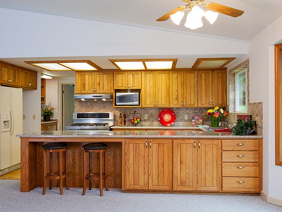 4th image of 7407 NE Finn Creek Ln