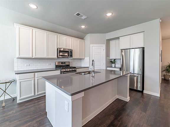 4th image of 2012 Prestige Cove Ct