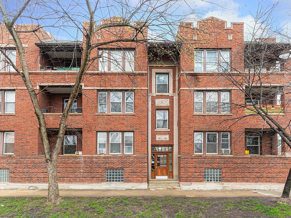 1st image of 3618 W Ainslie St APT 1W