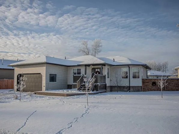 4 E Blackspruce Dr, High Level, AB T0H 1Z0