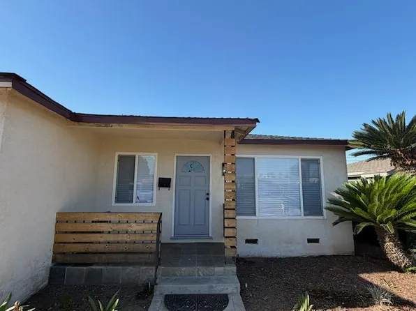 2203 Dennis Dr, Selma, CA 93662