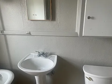 2721 Evans Ave #3 — Photo 6