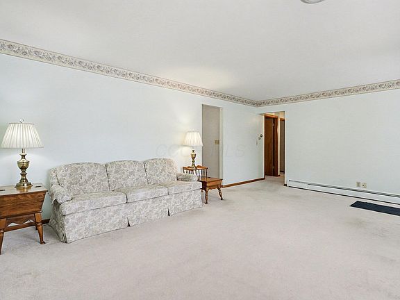 2nd image of 159 Willow St