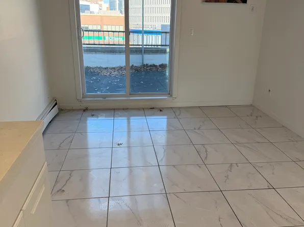 87-06 Queens Boulevard image 12 of 12