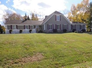 4347 Westfield Ct, Jackson, WI 53037