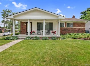 1356 N Selfridge Blvd, Clawson, MI 48017