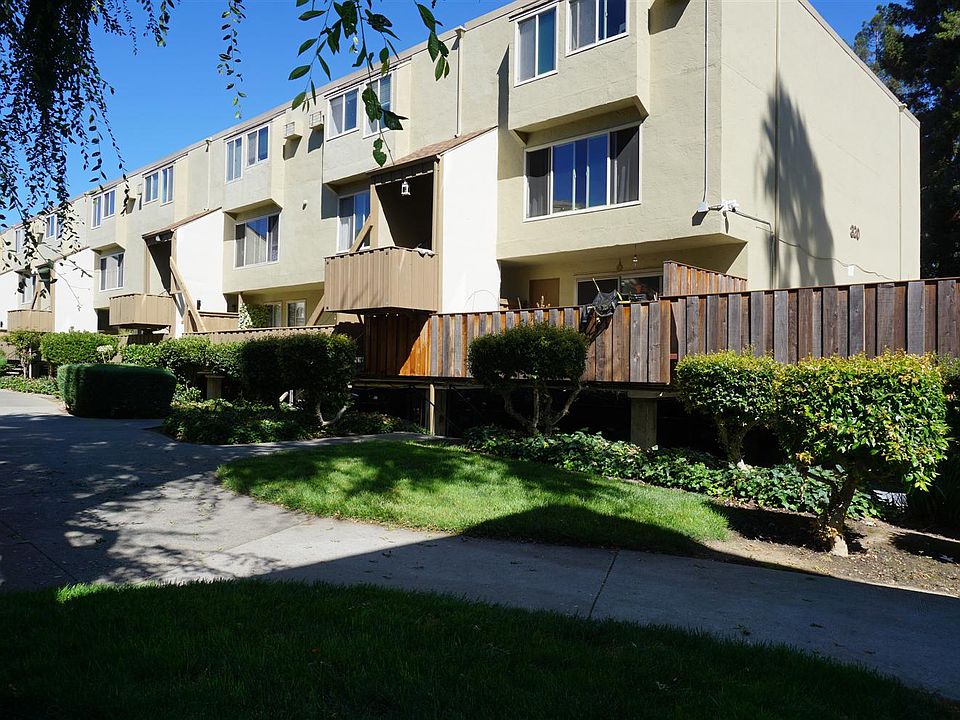 1st image of 320 Auburn Way APT 3