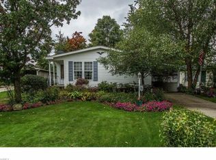 91 Greentree Ln, Hiram, OH 44234