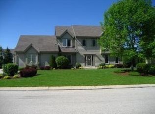 N53W15988 Creekwood Xing, Menomonee Falls, WI 53051