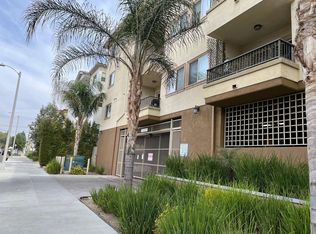 7108 Amigo Ave APT 202, Reseda, CA 91335