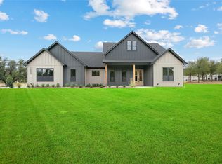 1034 Meadow Wood Ter, Azle, TX 76020