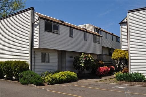 2nd image of 2145 NW Highland Dr APT 5
