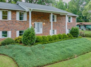 150 Heather Ln, Johnson City, TN 37601