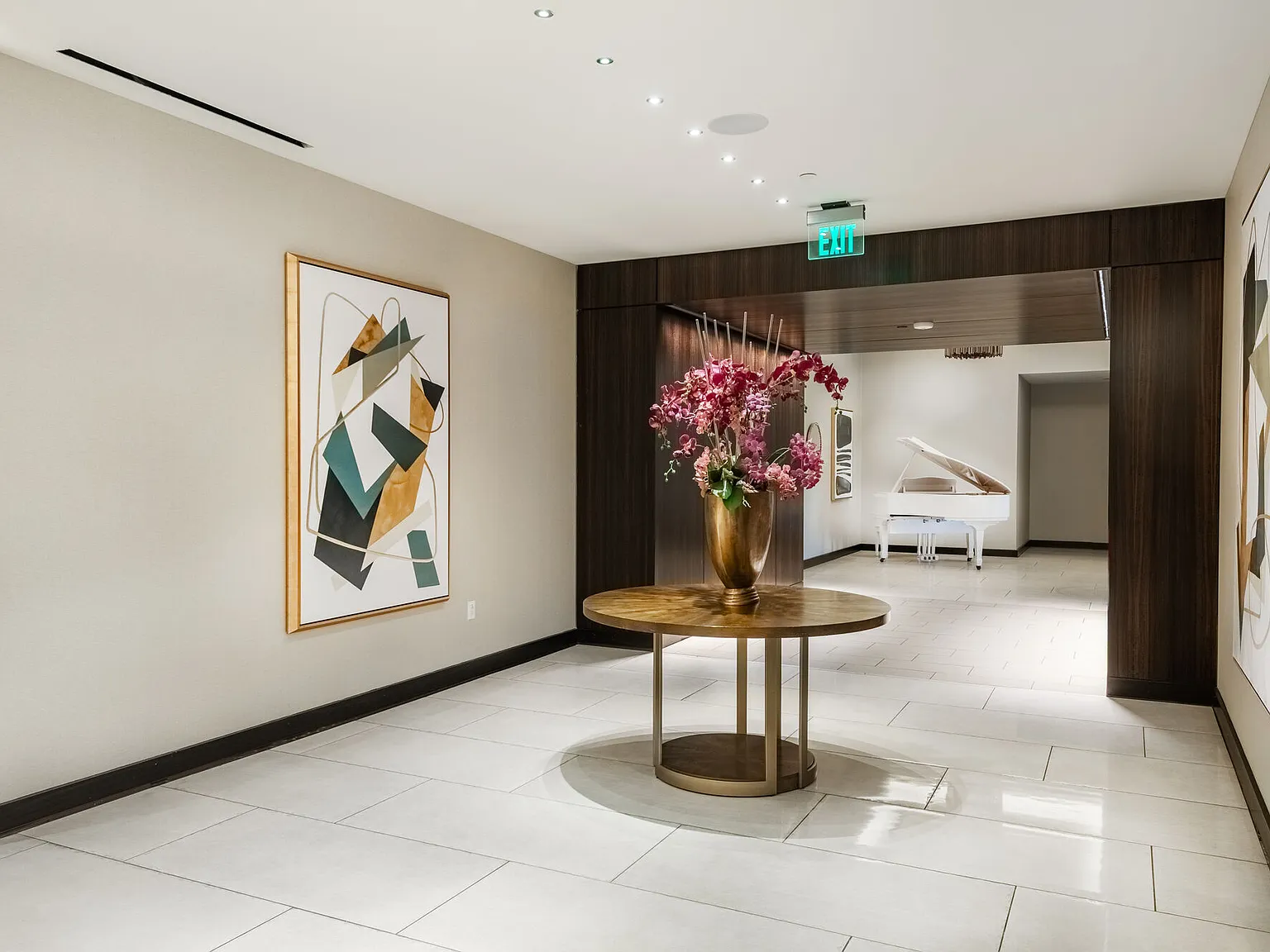 Nove at Knox — Photo 2