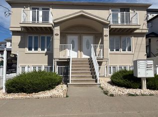 33 Tioga St #1, Staten Island, NY 10301