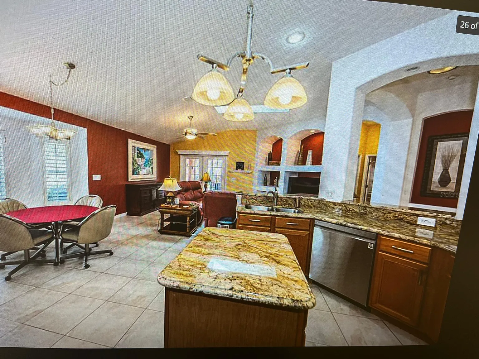 3 bed, 1727 sqft, $3,575 — Photo 3