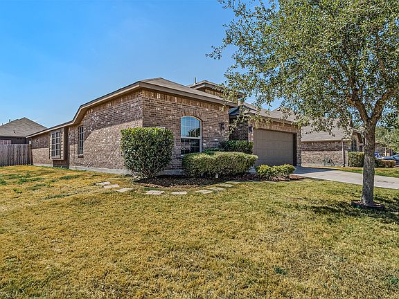 3rd image of 3005 Flowering Springs Dr
