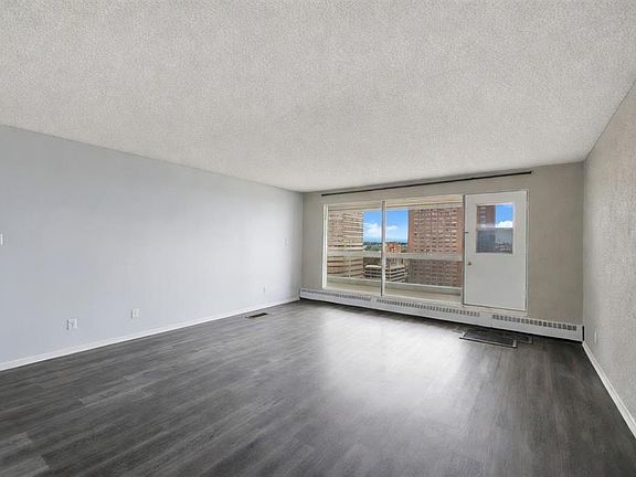 4th image of 221 N 6th Ave SE #2012
