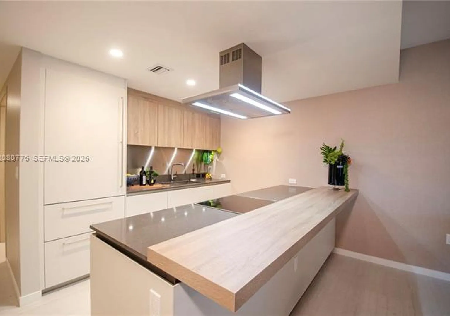 1000 Brickell Plz cu-4207, Miami, FL 33131 — Photo 1