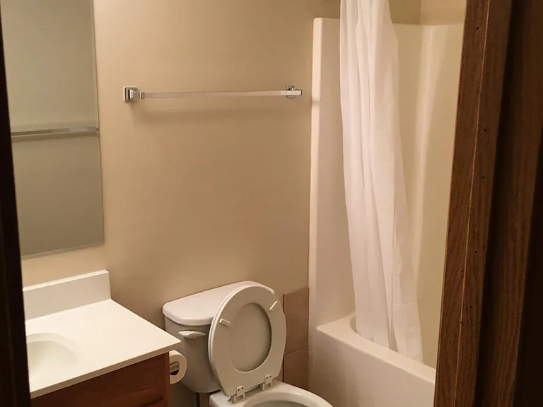 2264 Y St #1 — Photo 3