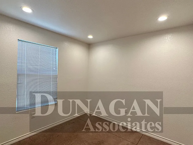 706 N Guadalupe St — Photo 6