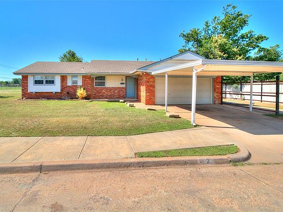 2nd image of 2 Philbrook Dr