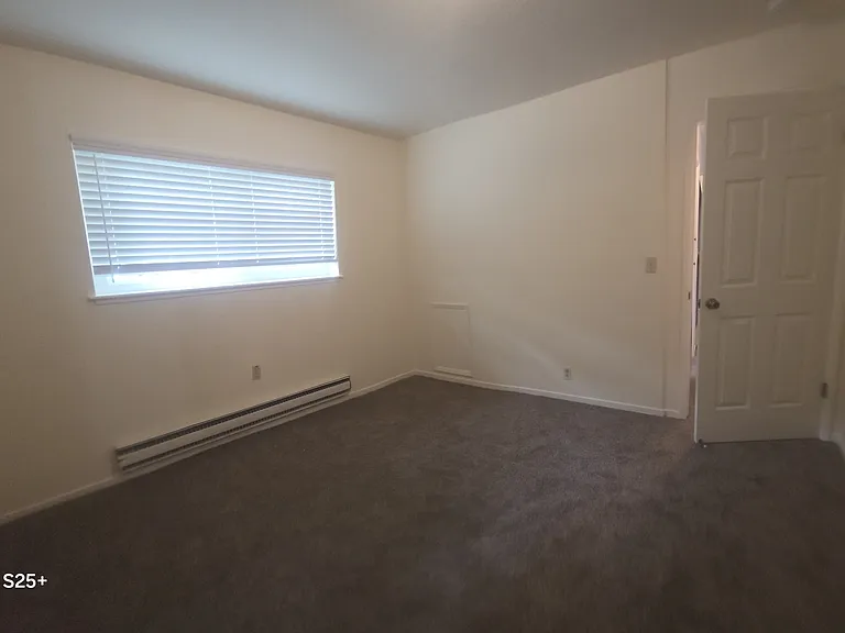 415 S 8th St #1 — Photo 7