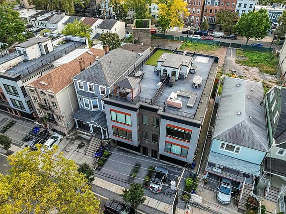 3rd image of 53 Prospect St #2