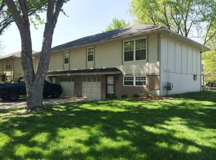 1212 SE 3rd Ter, Lees Summit, MO 64063