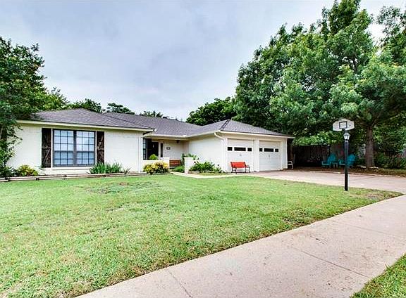 2nd image of 304 Ferenz Ave