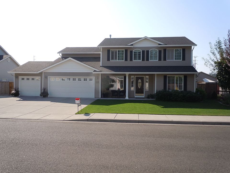 1st image of 16101 NE 79th Way