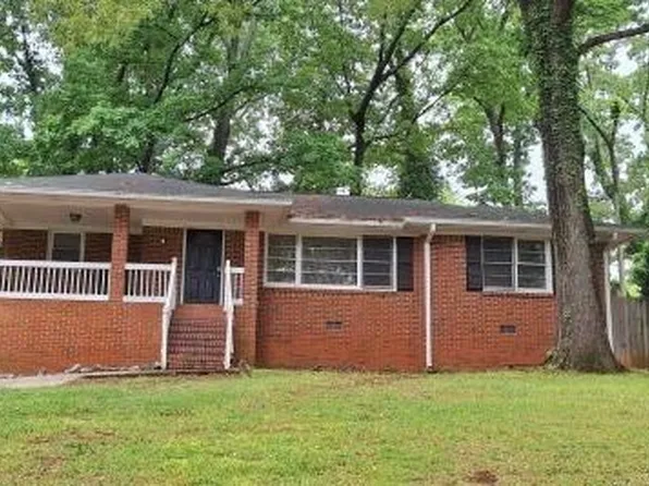 606 Warren Ave, Scottdale, GA 30079