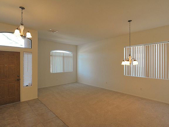 _02-Living Room_11292022