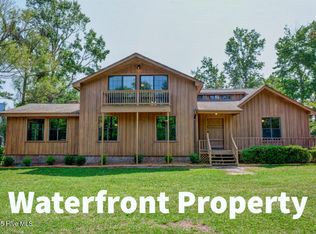 206 Long Leaf Rd, Sneads Ferry, NC 28460
