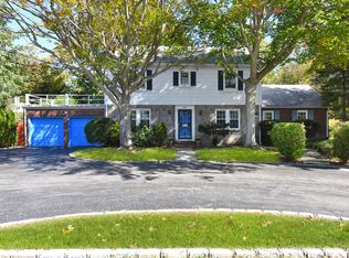 460 Glen Cove Ave, Glen Head, NY 11545