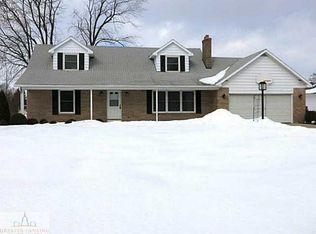 6102 Bradford Ln, Lansing, MI 48917