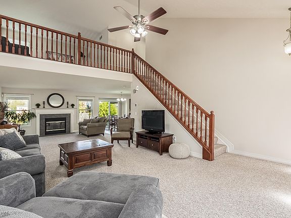 4th image of 696 Cedar Run Dr