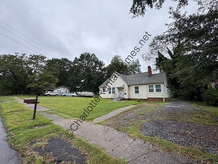 1st image of 614 W Graham St