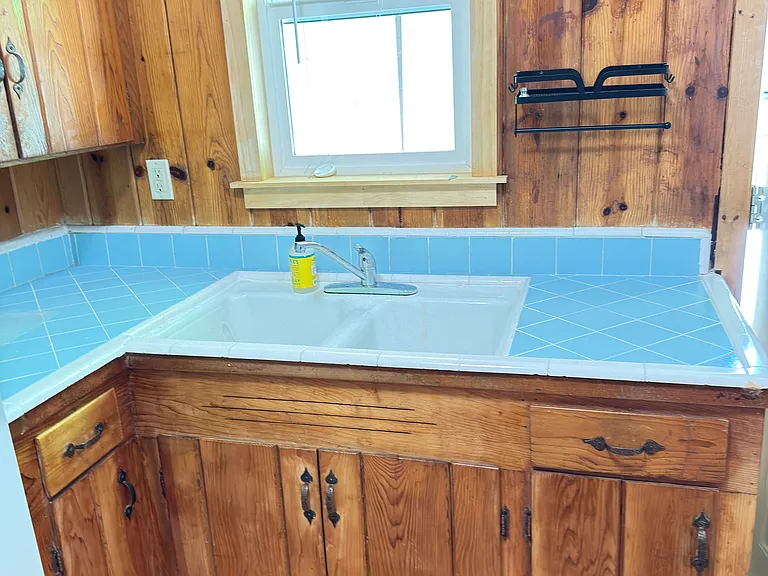 24 Grainger Ln #3 — Photo 1