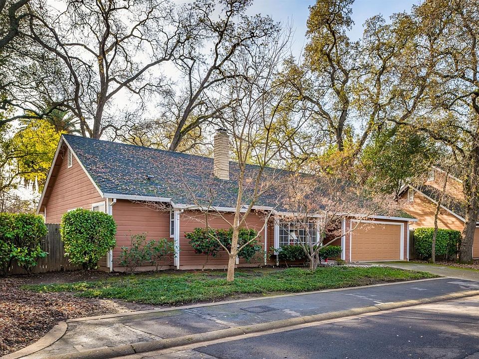 1st image of 10 Coyle Creek Cir