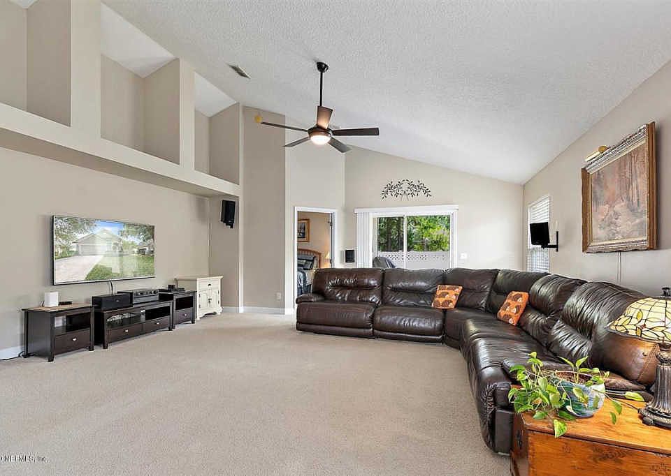 1st image of 1039 Moosehead Dr