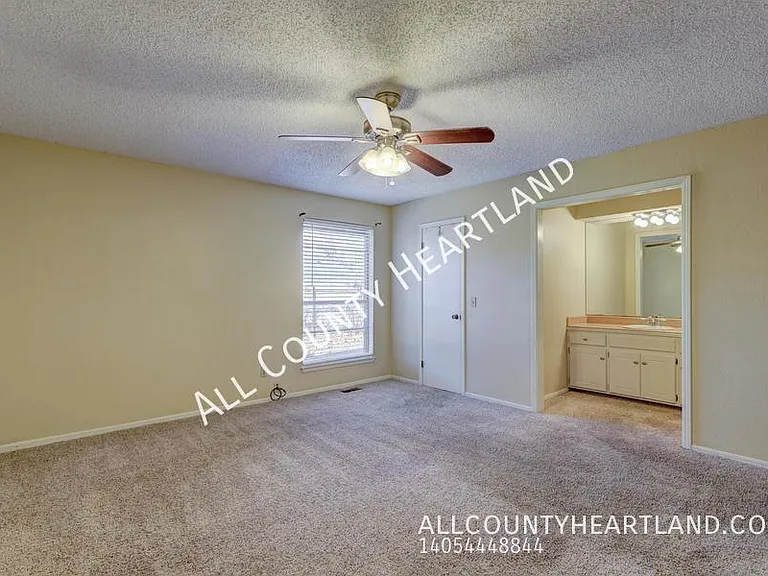 841 N Robinson Ave — Photo 12