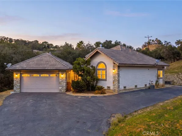 1686 Rice Canyon Rd, Fallbrook, CA 92028