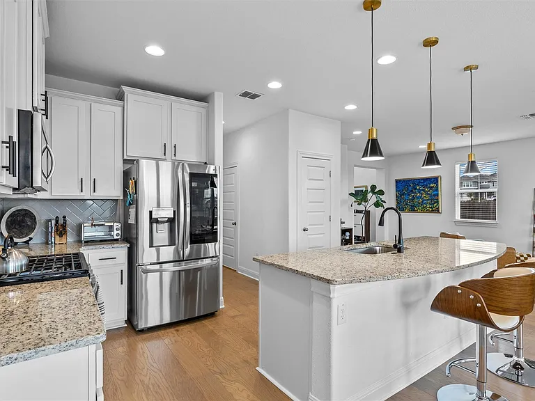 6201 Pine Leaf Trl — Photo 10