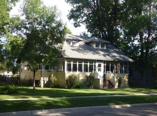 208 W Montana St, Lewistown, MT 59457