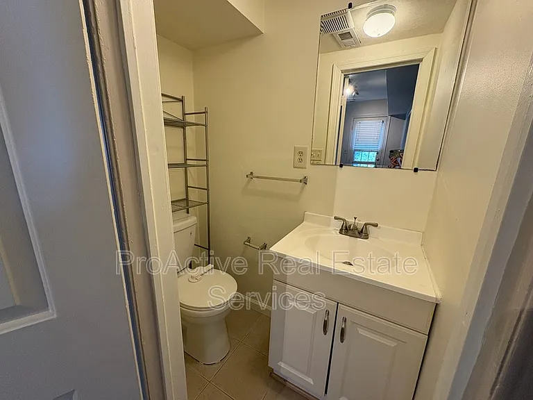 3021 Luxembourg St #A — Photo 5