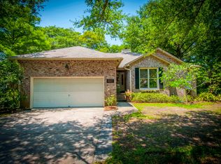 687 Sterling Dr, Charleston, SC 29412